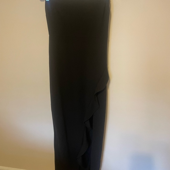 Black strapless dress - Picture 2 of 4